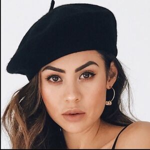 Black beret French Hat